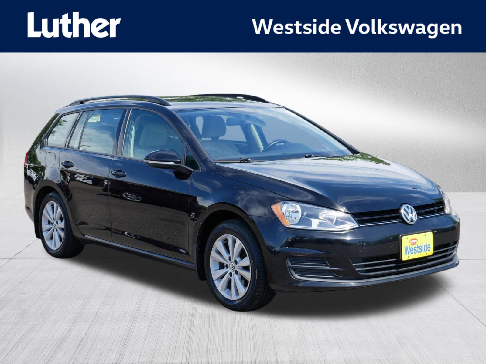 Used 2017 Volkswagen Golf S AWD/4WD image 1