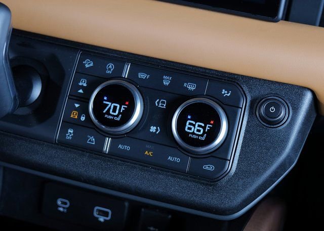 Used 2021 Land Rover Defender 90 X image 15