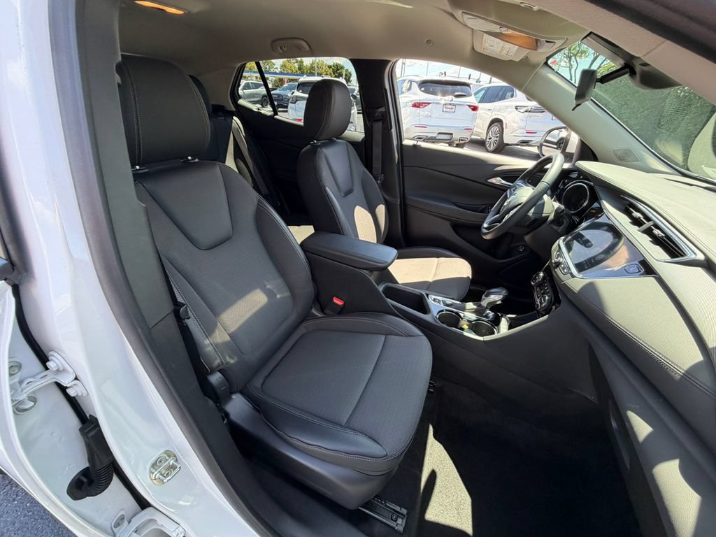 Certified 2023 Buick Encore GX Select w/ Sport Touring Package FWD image 17