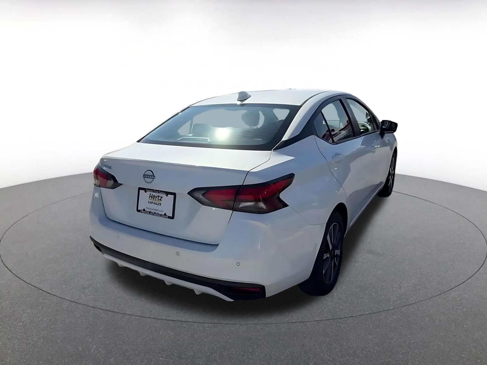 Used 2025 Nissan Versa SV image 12