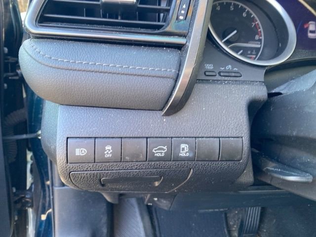 Used 2021 Toyota Camry XLE image 12