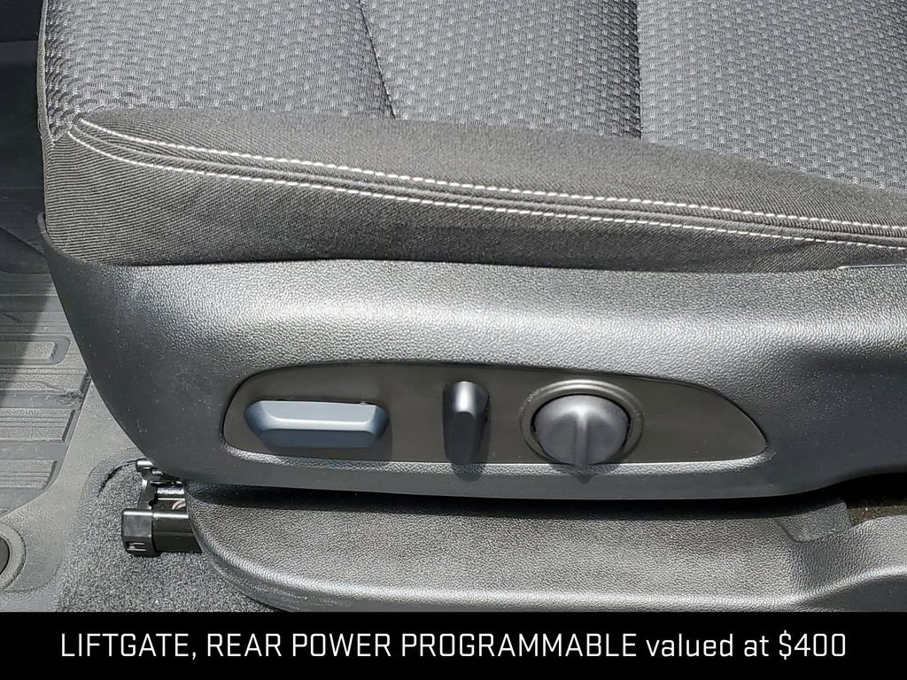 Used 2024 GMC Terrain SLE w/ Driver Convenience Package AWD/4WD image 7