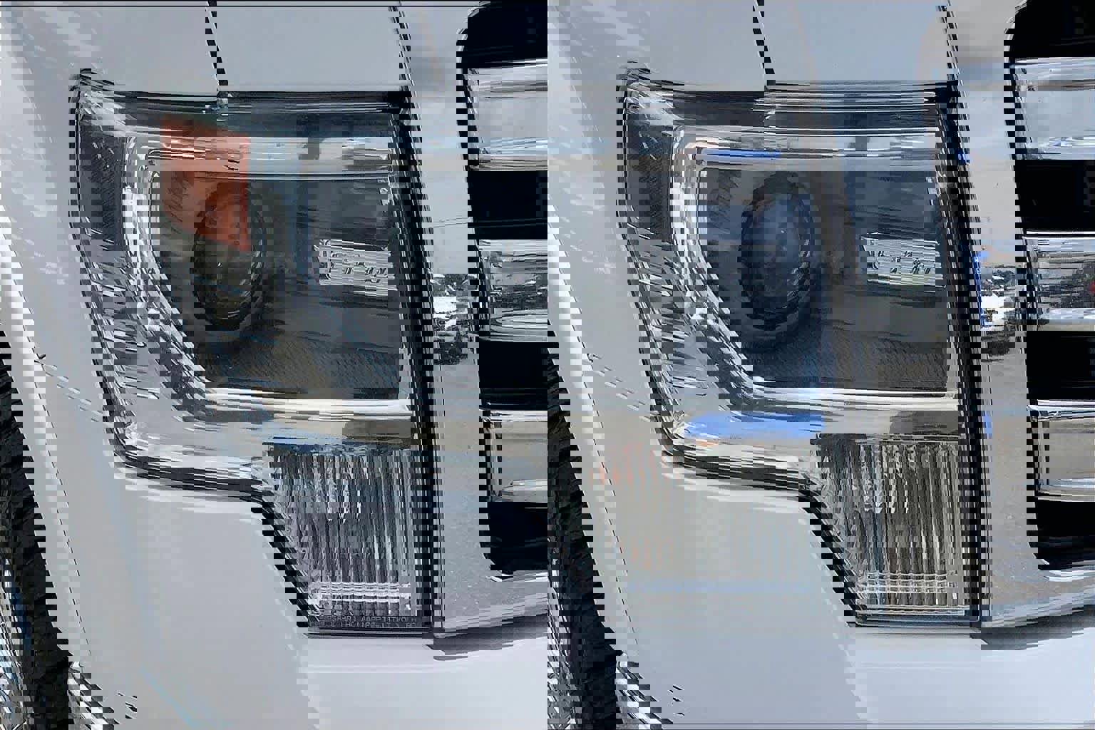 Used 2014 Ford F150 Lariat w/ Equipment Group 502A Luxury AWD/4WD image 26