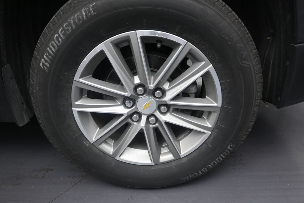Used 2023 Chevrolet Traverse LT FWD image 10
