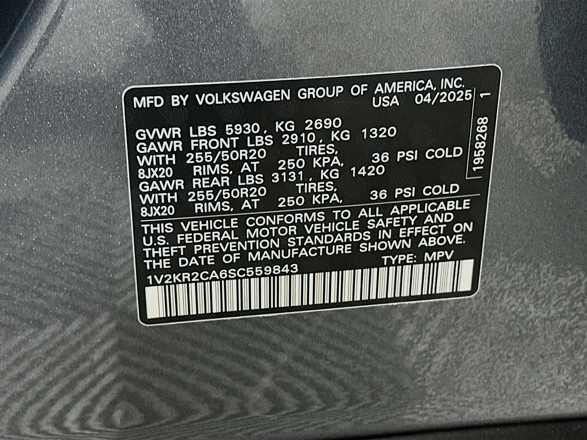 New 2025 Volkswagen Atlas SE image 32