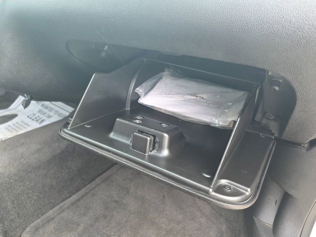 Used 2011 Chevrolet Impala LT image 26