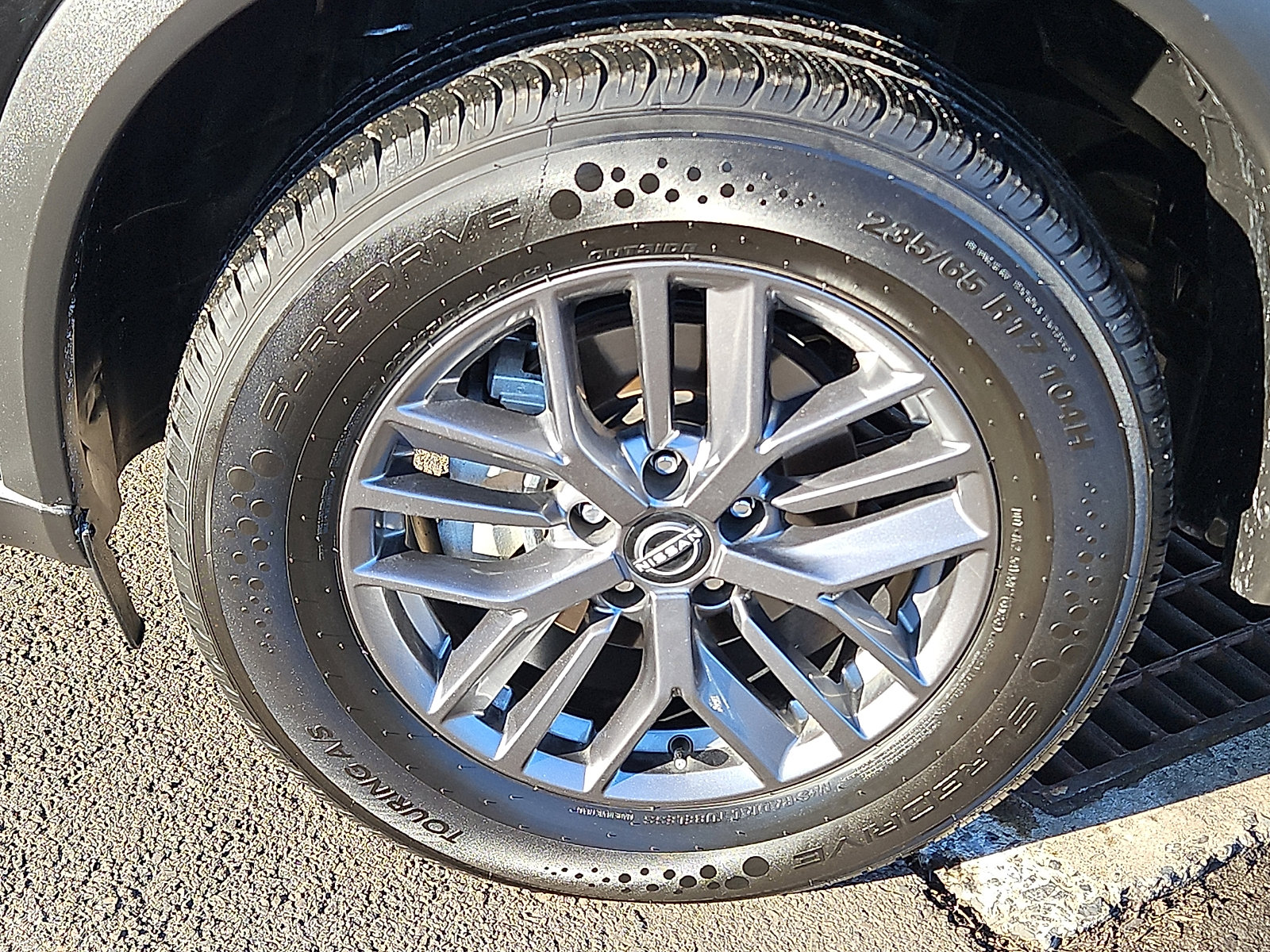 Used 2024 Nissan Rogue S image 8