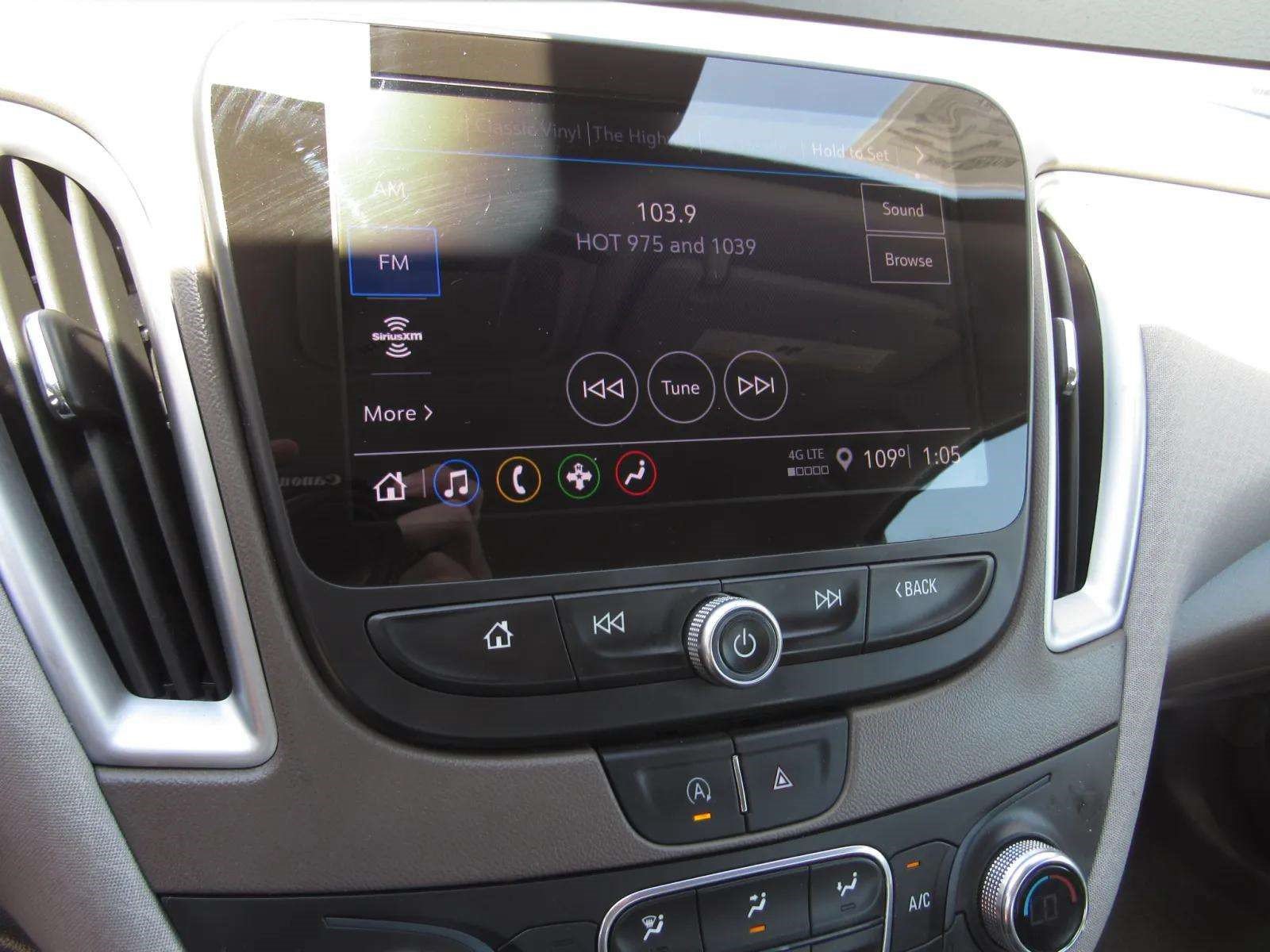 Used 2024 Chevrolet Malibu LT FWD image 18