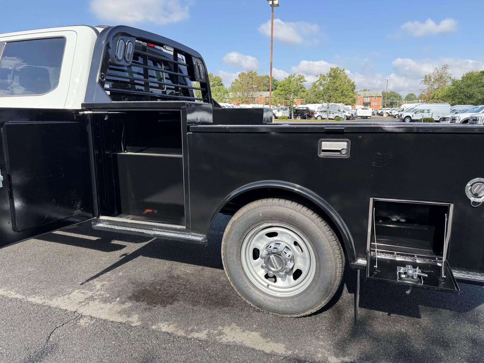 New 2025 Ford F350 XL w/ XL Chrome Package image 11