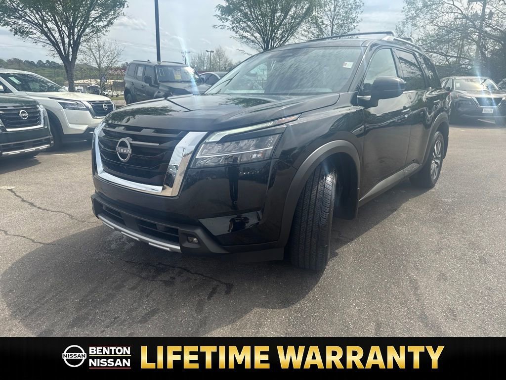 Certified 2024 Nissan Pathfinder SL image 4