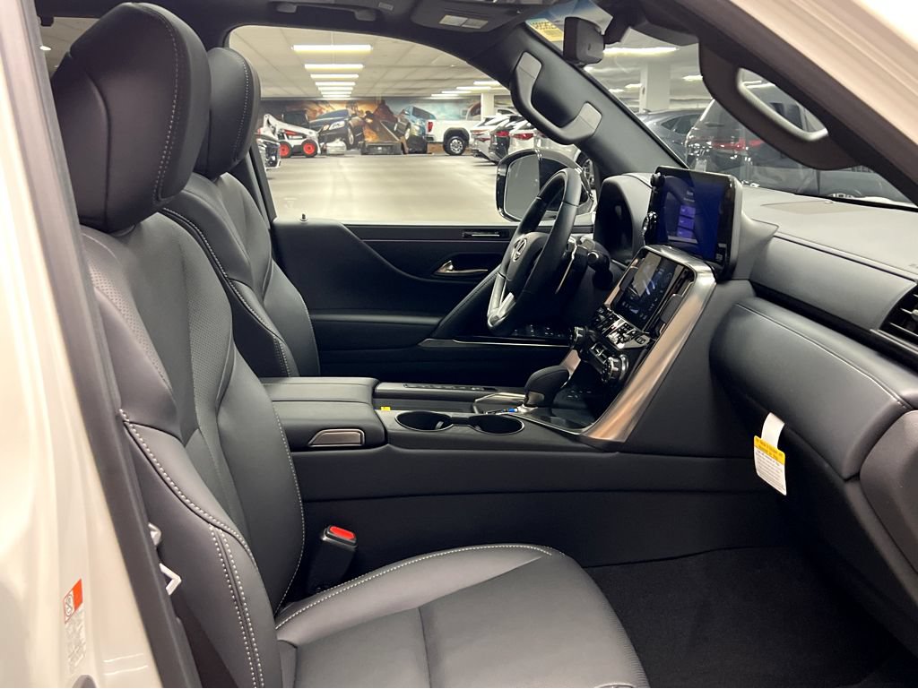 New 2026 Lexus LX 700h Luxury w/ Appearance Package AWD/4WD image 25