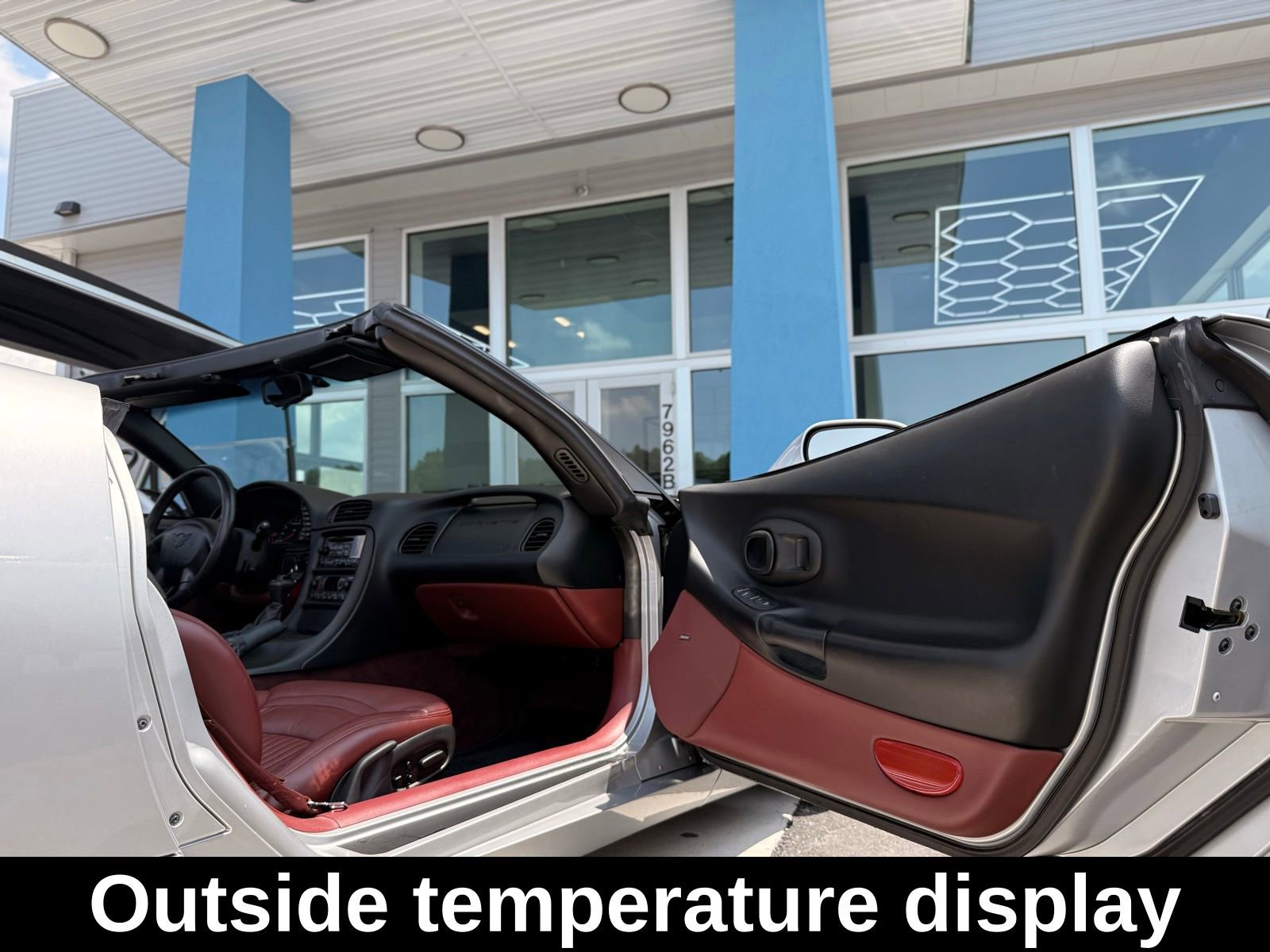 Used 1999 Chevrolet Corvette Convertible w/ Memory Pkg image 43