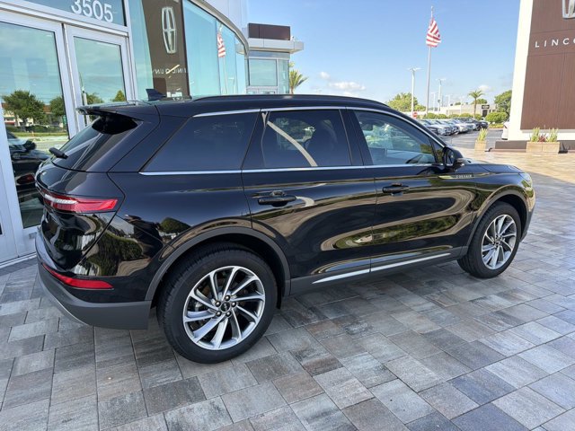 New 2026 Lincoln Corsair Premiere FWD image 2
