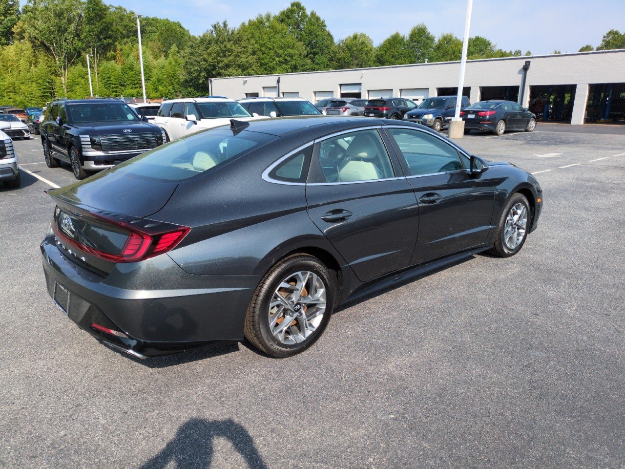 Used 2023 Hyundai Sonata SEL FWD image 7