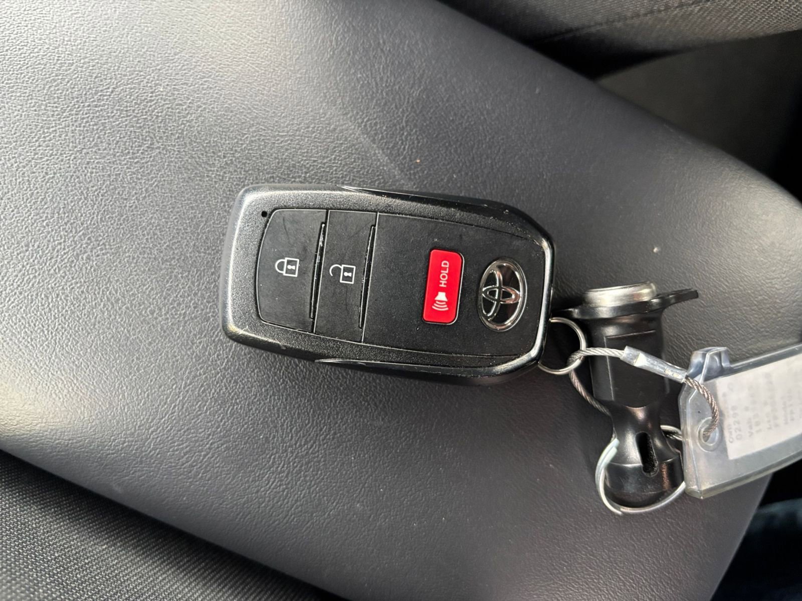 Used 2025 Toyota Prius LE image 22