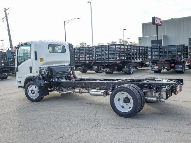 New 2025 Chevrolet Low Cab Forward 5500XG RWD image 5