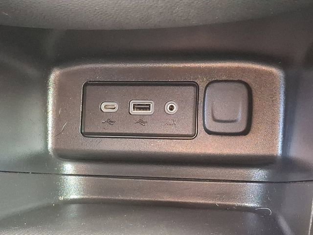 Used 2022 Chevrolet Equinox LT image 25