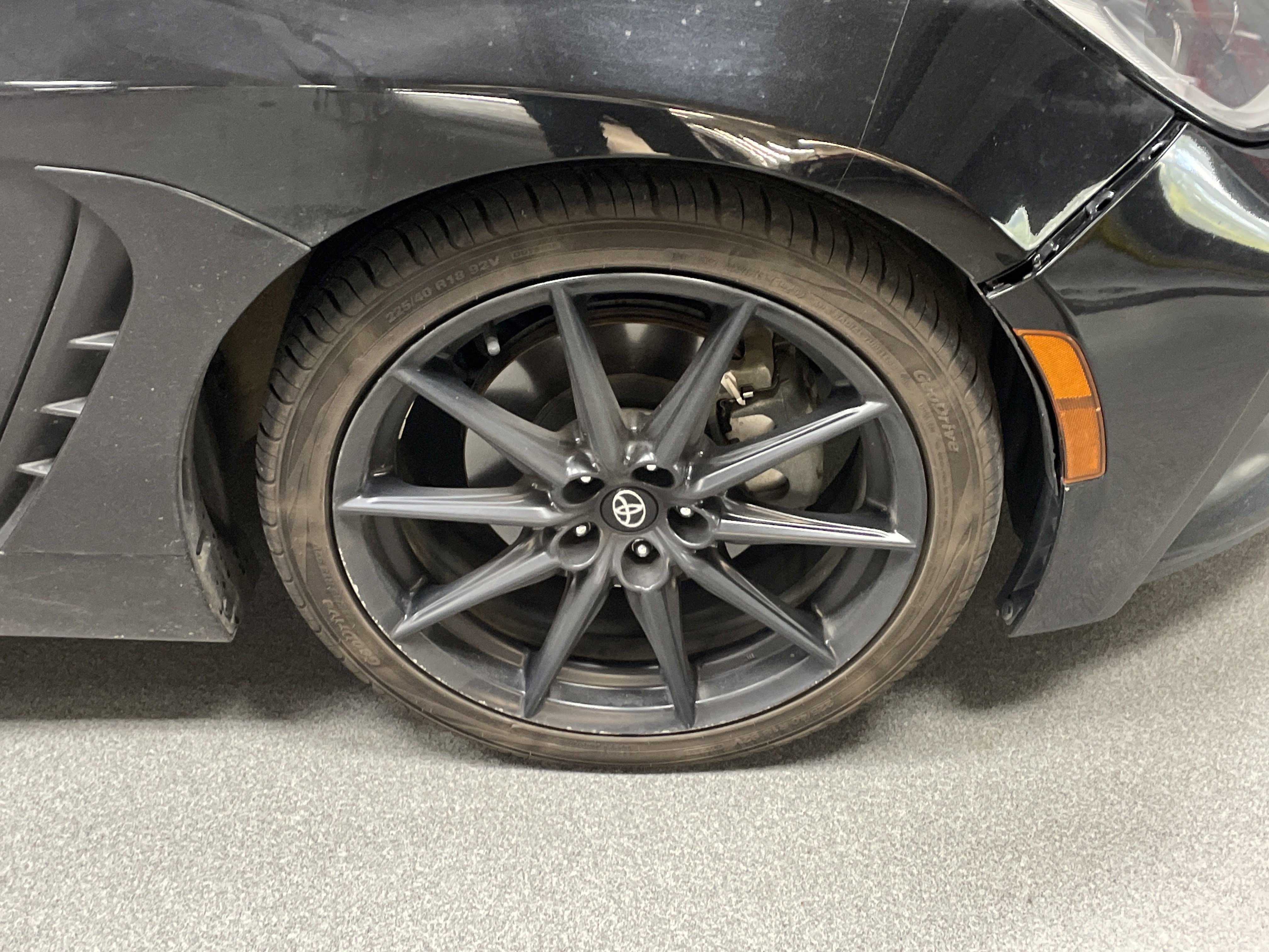 Used 2023 Toyota GR86 Premium w/ ALL Weather Mat Package (TMS) image 6