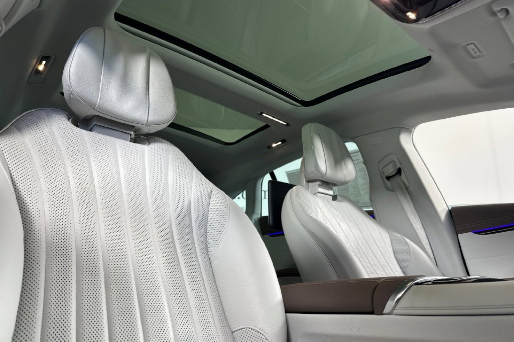 Certified 2024 Mercedes-Benz EQS 450+ Sedan image 21