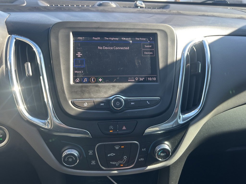 Used 2023 Chevrolet Equinox LS image 2