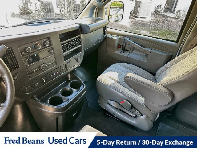 Used 2025 GMC Savana 3500 LT w/ LT Preferred Equipment Group RWD image 28