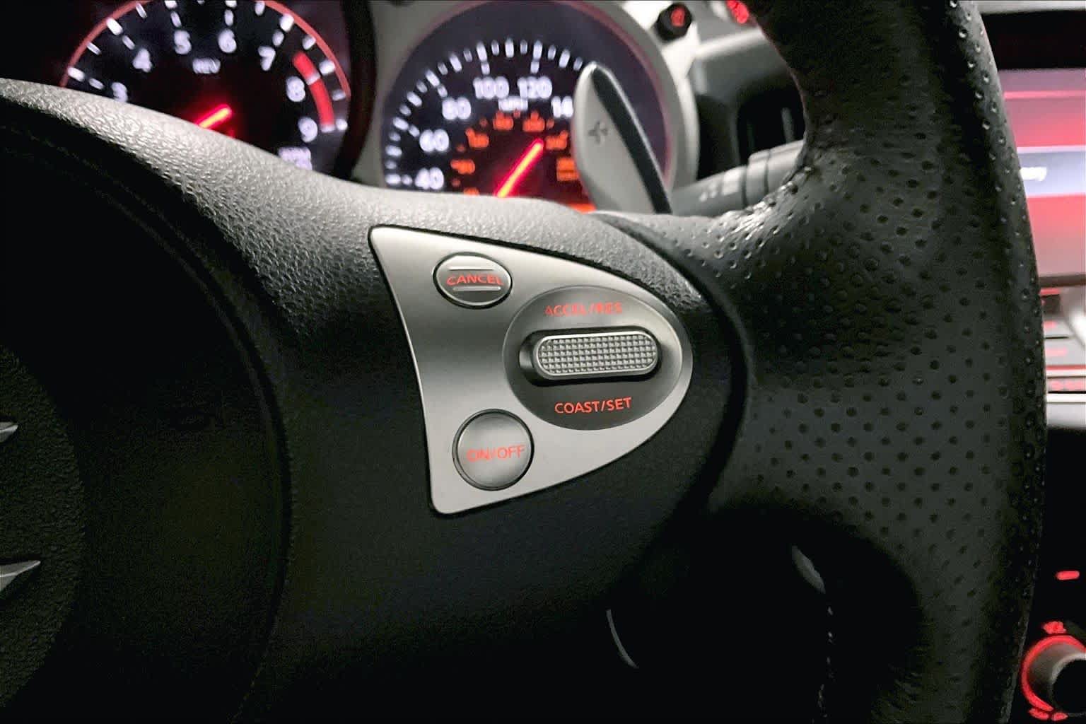 Used 2018 Nissan 370Z Touring Sport RWD image 24