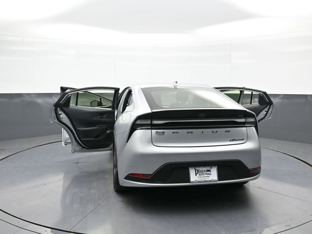 Certified 2024 Toyota Prius Prime SE image 45