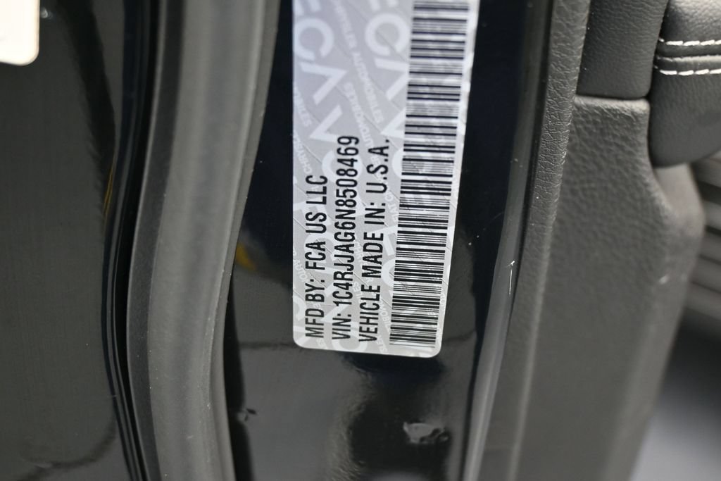 Used 2022 Jeep Grand Cherokee L Laredo RWD image 19