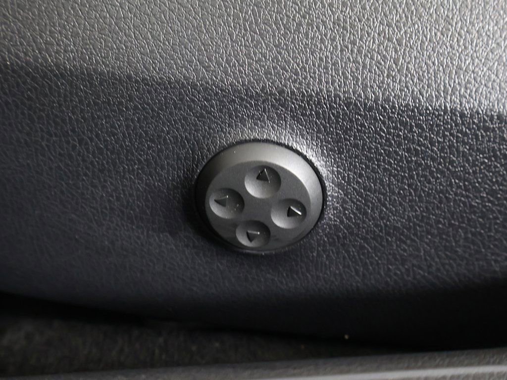 Used 2023 Mercedes-Benz C 300 4MATIC Sedan w/ Exclusive Trim Package image 36