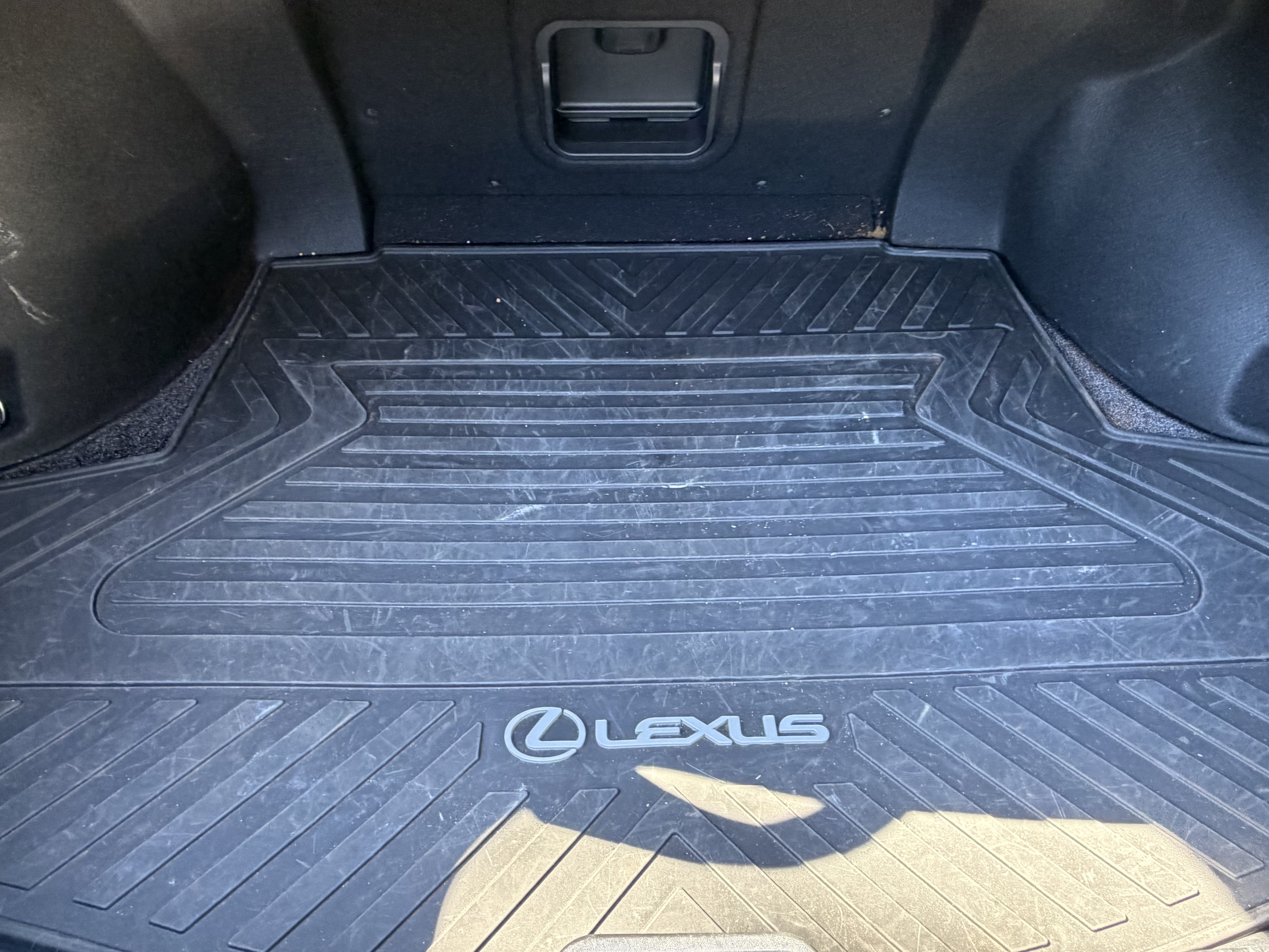 Used 2022 Lexus ES 300h Ultra Luxury FWD image 47