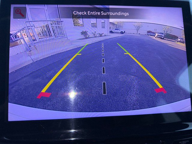 Used 2024 Jeep Grand Cherokee Limited image 23