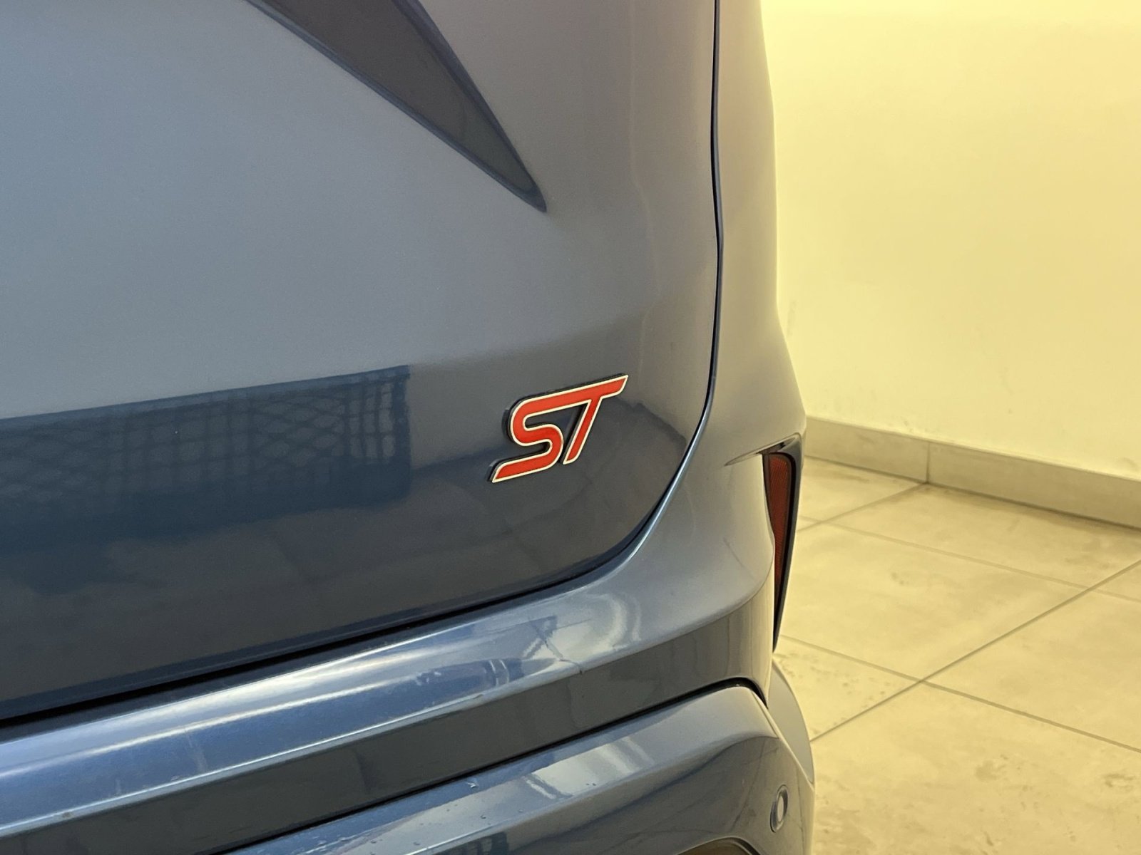 Used 2019 Ford Edge ST w/ Convenience Package image 28