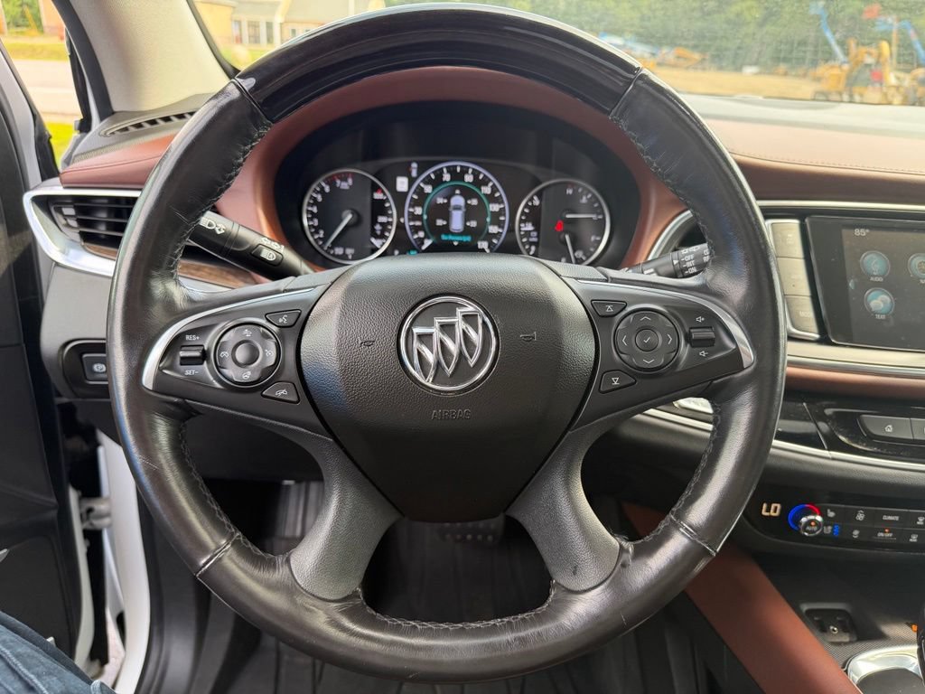 Used 2019 Buick Enclave Avenir w/ Avenir Technology Package AWD/4WD image 22