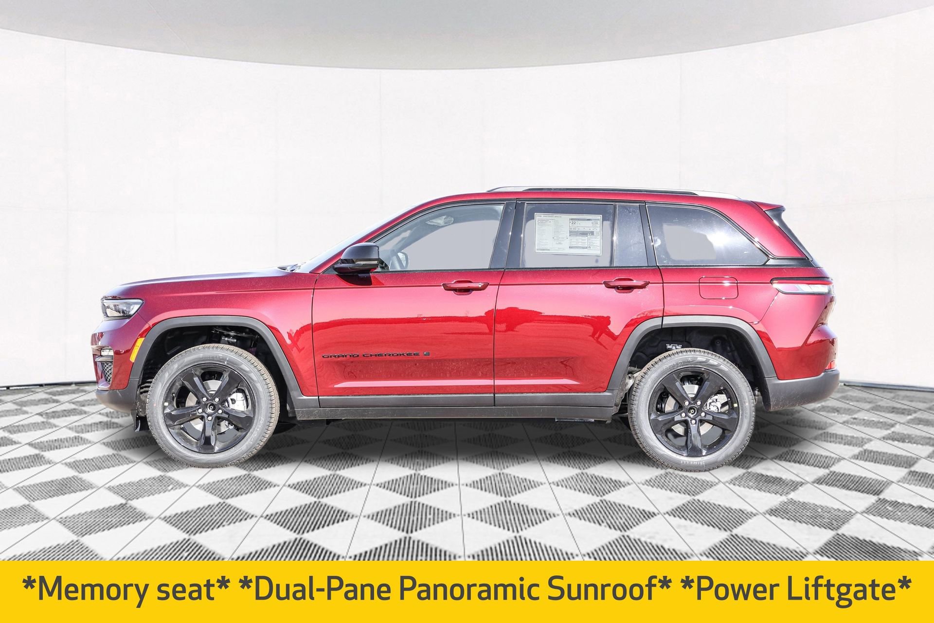 New 2025 Jeep Grand Cherokee Limited w/ Black Appearance Package image 9