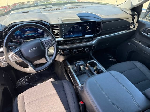 Certified 2024 Chevrolet Silverado 1500 RST w/ Convenience Package II AWD/4WD image 11