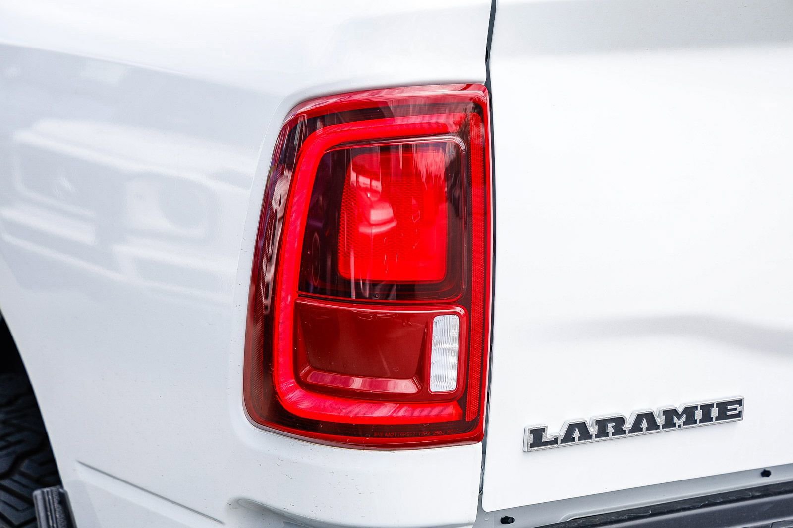 Used 2025 RAM 2500 Laramie w/ Towing Technology Group AWD/4WD image 8