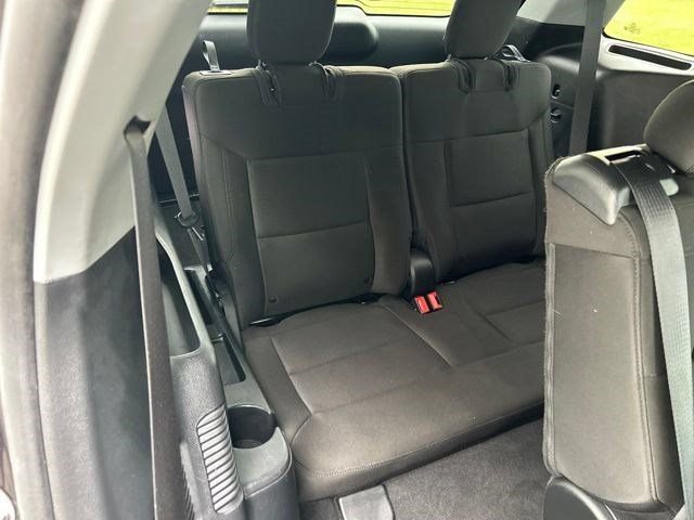 Used 2023 Ford Explorer XLT AWD/4WD image 52