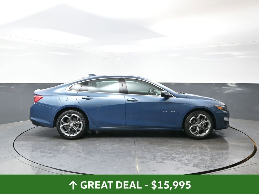 Used 2024 Chevrolet Malibu LT image 2