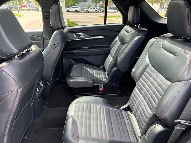 Used 2025 Ford Explorer ST-Line w/ Premium Package AWD/4WD image 15