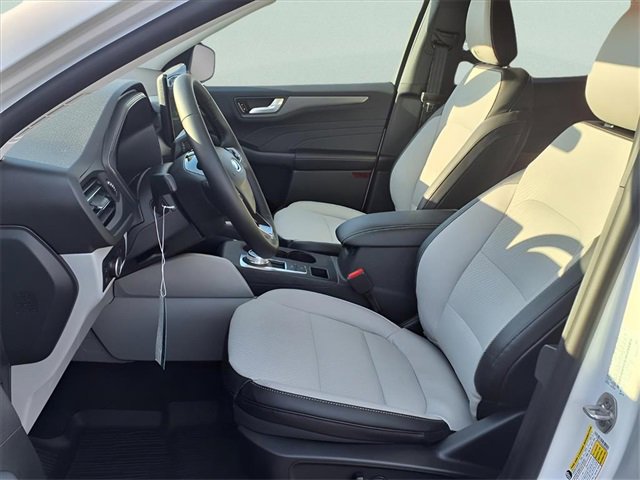 New 2026 Ford Escape SE image 11