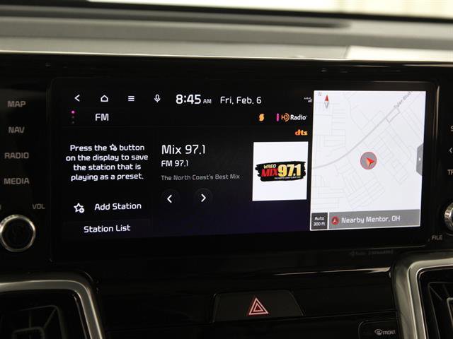 Used 2023 Kia Sorento SX image 11