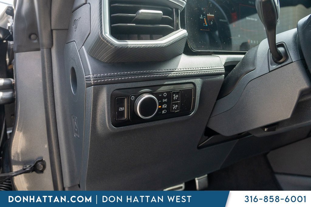 Used 2025 Ford Mustang Premium RWD image 15