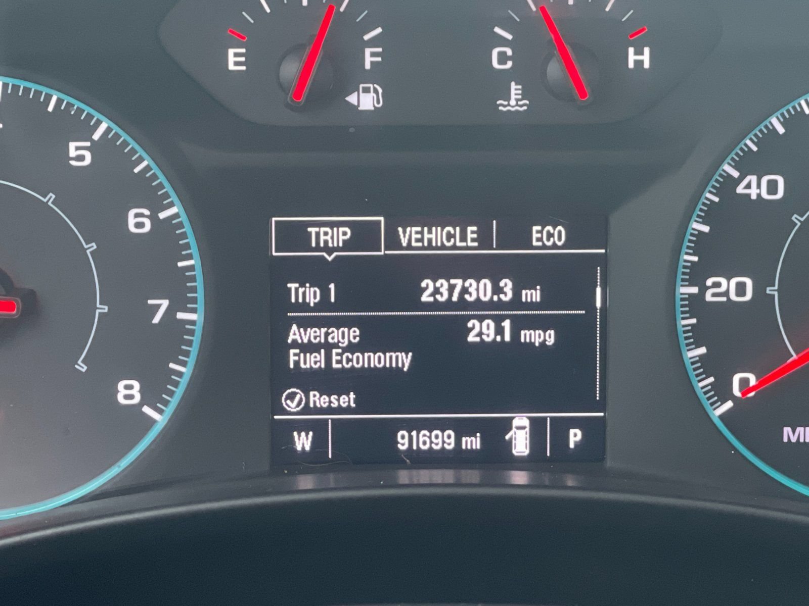Used 2023 Chevrolet Equinox LS w/ Driver Confidence II Package FWD image 29