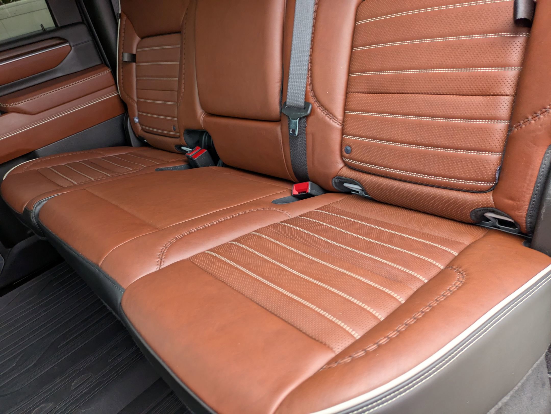 Used 2024 GMC Sierra 2500 Denali Ultimate image 27