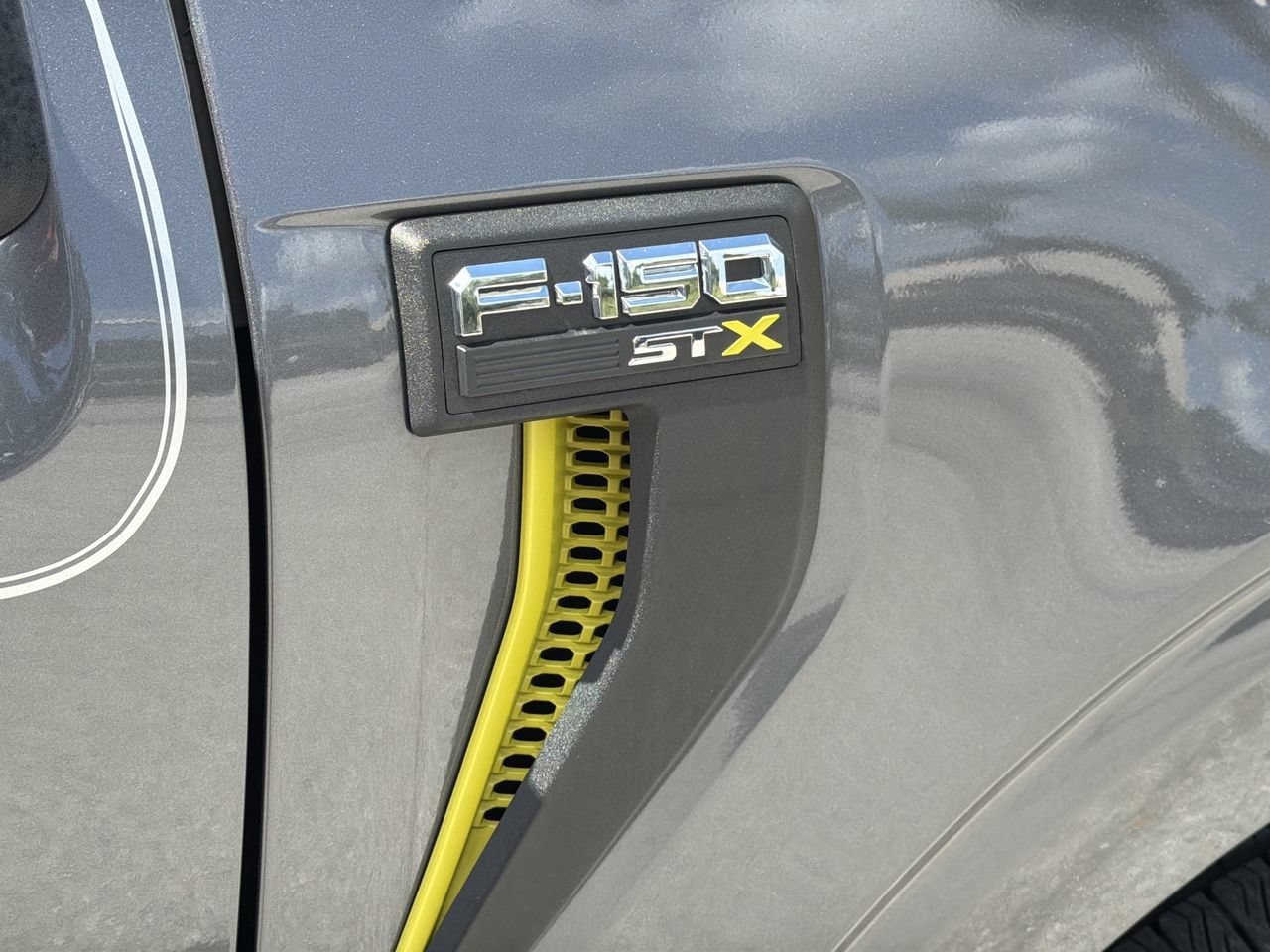 Used 2024 Ford F150 STX RWD image 8