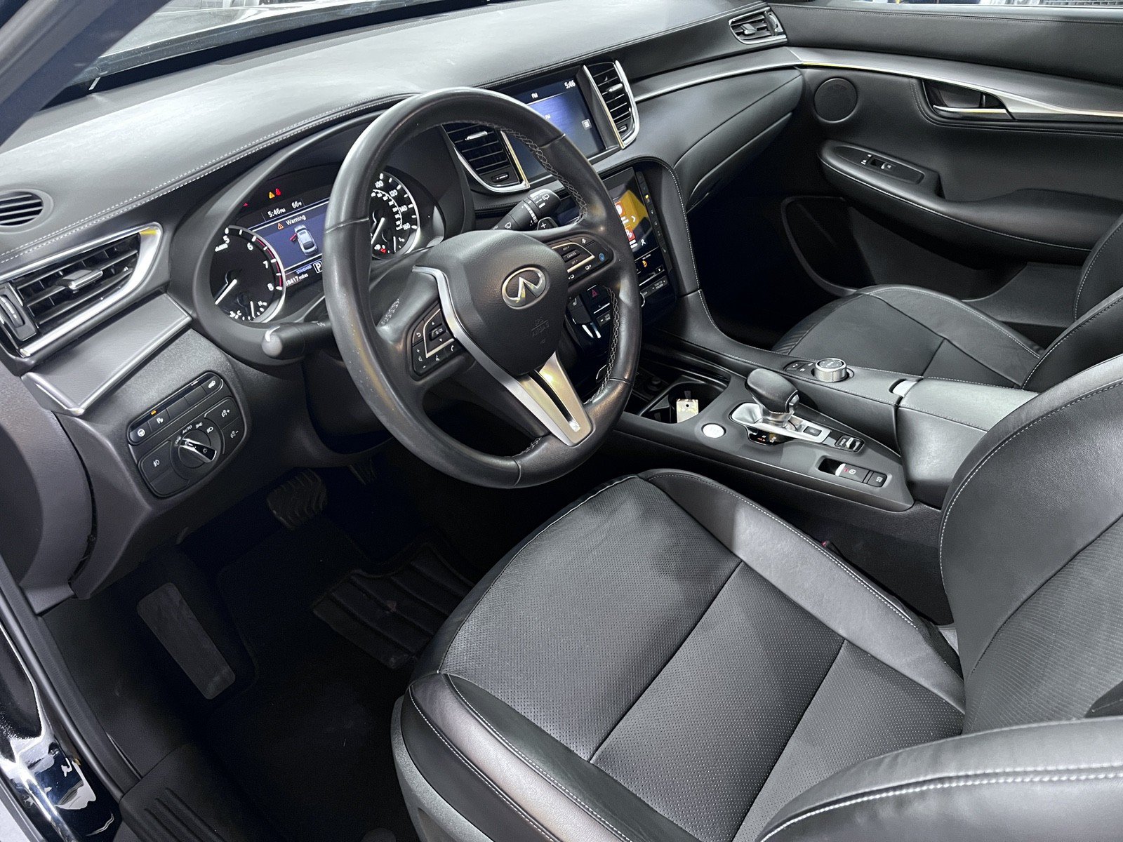 Used 2023 INFINITI QX55 Luxe w/ Cargo Package AWD/4WD image 13