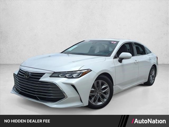 Used 2019 Toyota Avalon XLE w/ Moonroof Package FWD video 1