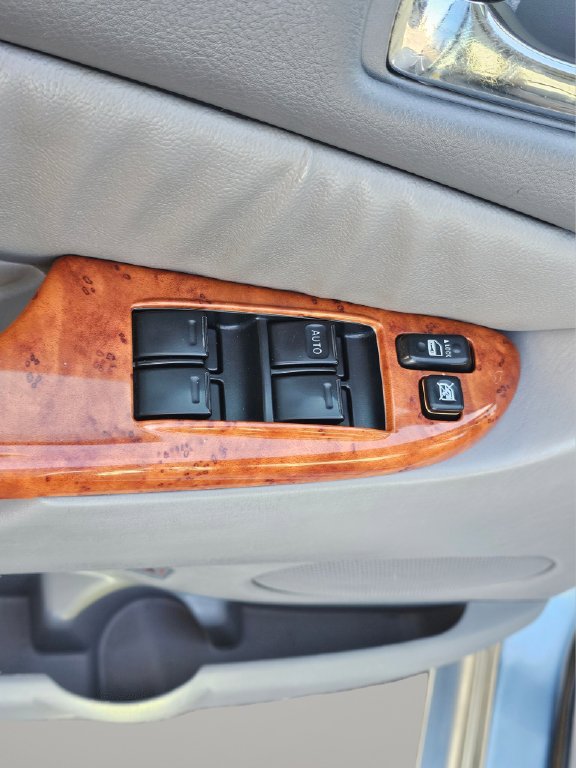 Used 2007 Toyota Sienna XLE Limited AWD/4WD image 28