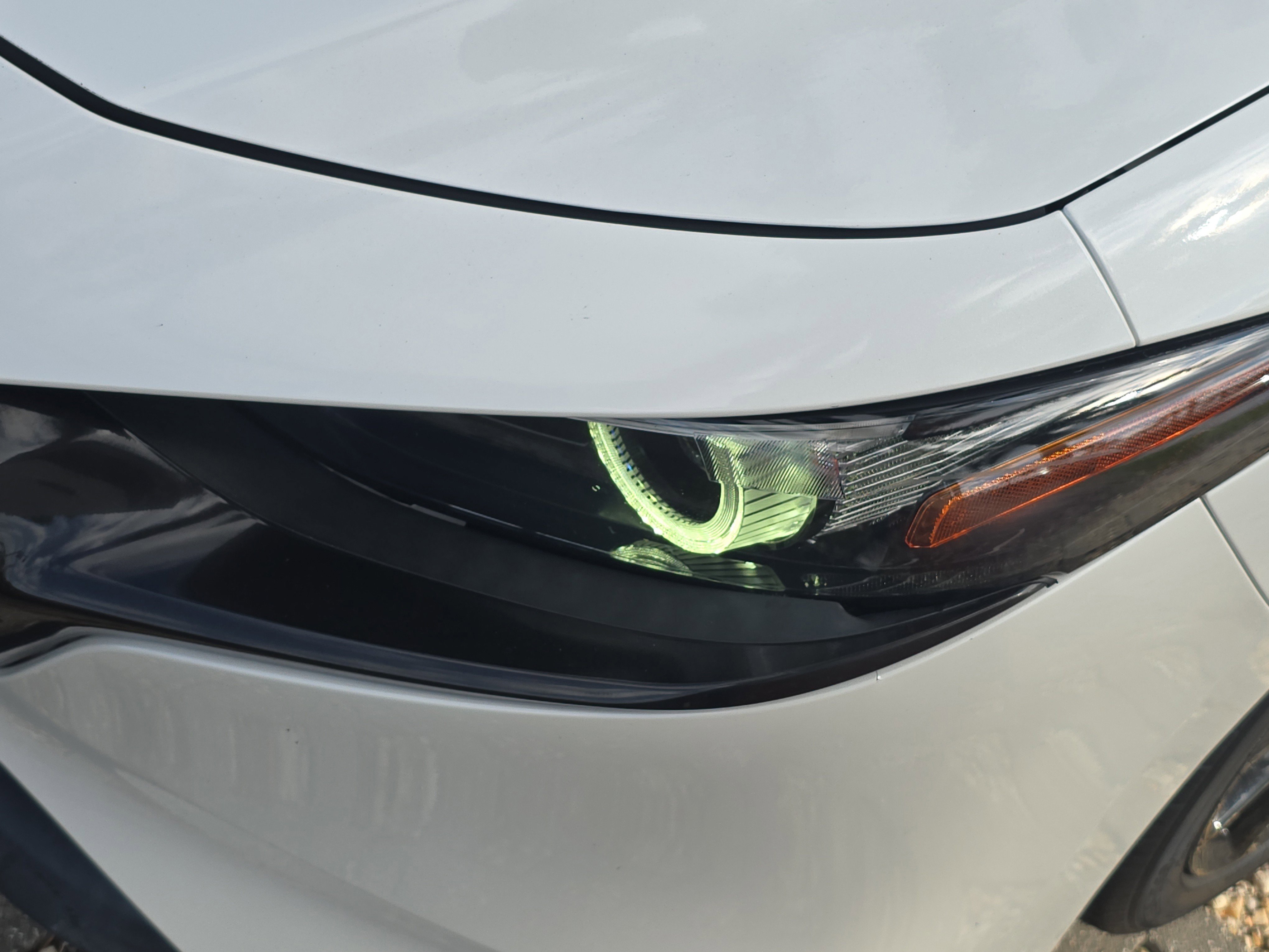 Used 2019 MAZDA MAZDA3 Hatchback w/ Premium Package image 7