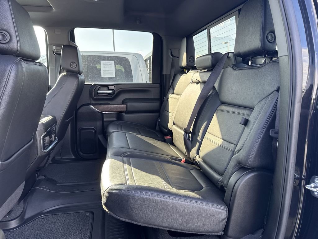 Used 2023 GMC Sierra 2500 Denali w/ Denali Black Diamond Edition image 23